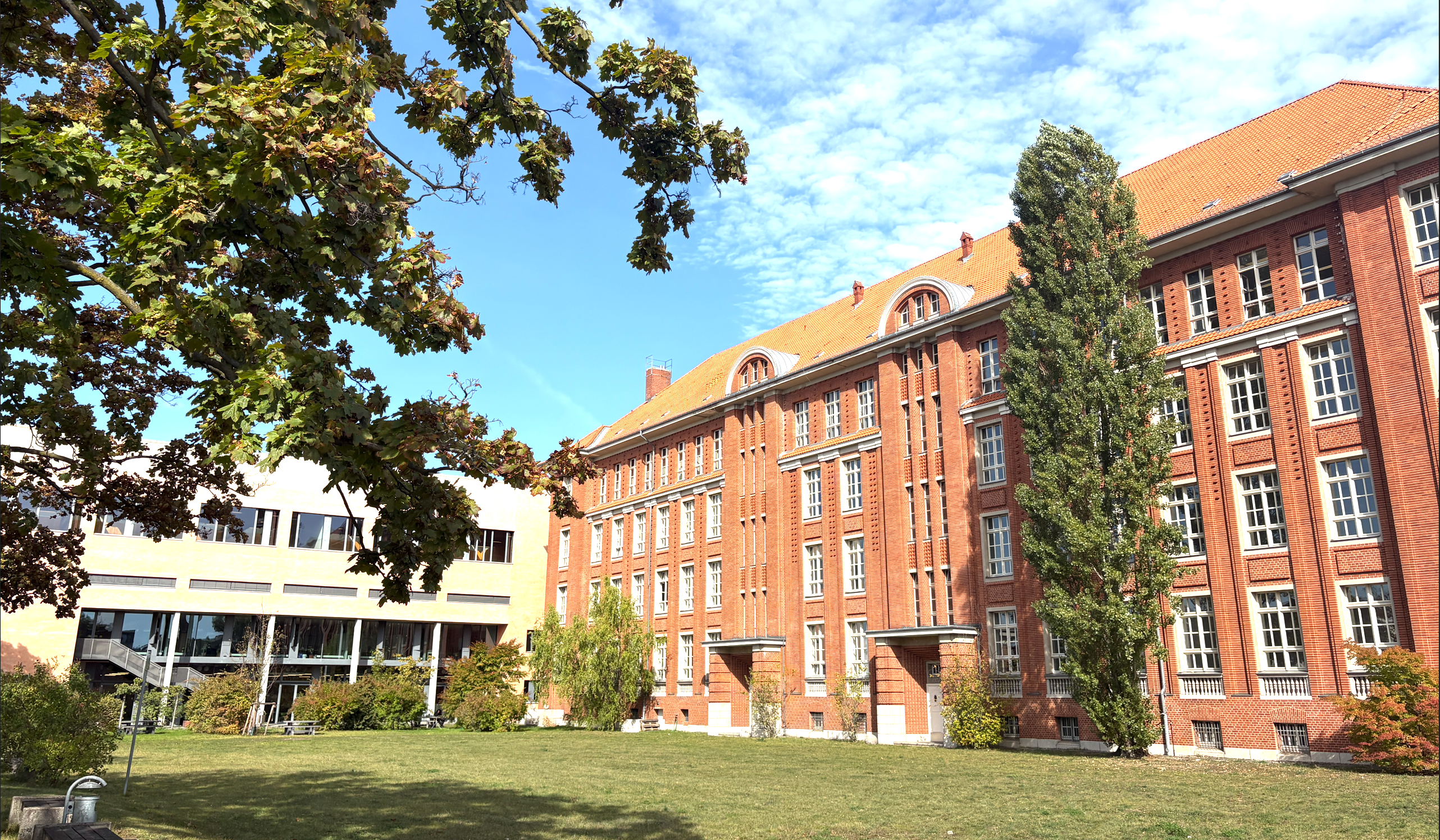 Unser Alt- und Neubau.